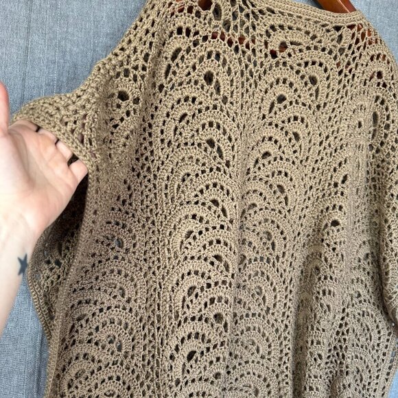 Tan Camel Crochet High Collar Pull Over Side Snap Closure Coastal Boho Poncho - Picture 5 of 12